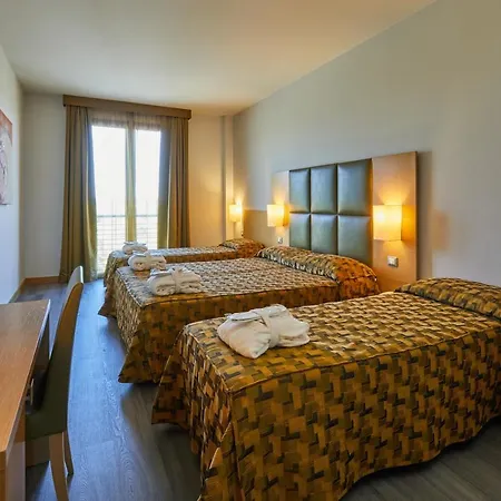 Castelmartini Wellness & Business Hotell 3*