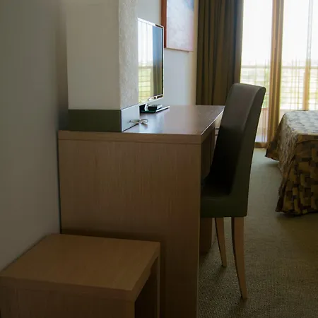 Castelmartini Wellness & Business Szálloda Larciano