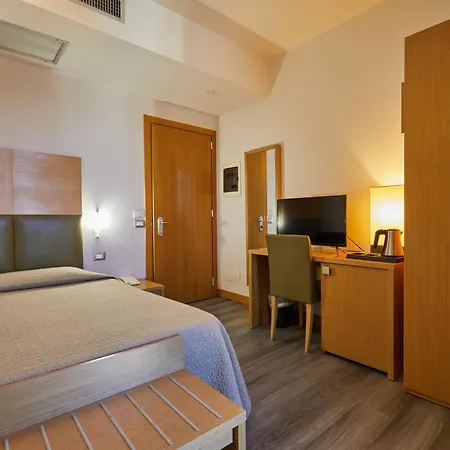 Castelmartini Wellness & Business 3* Larciano