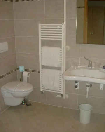 Castelmartini Wellness & Business Szálloda