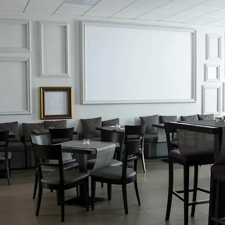 Castelmartini Wellness & Business Szálloda 3*