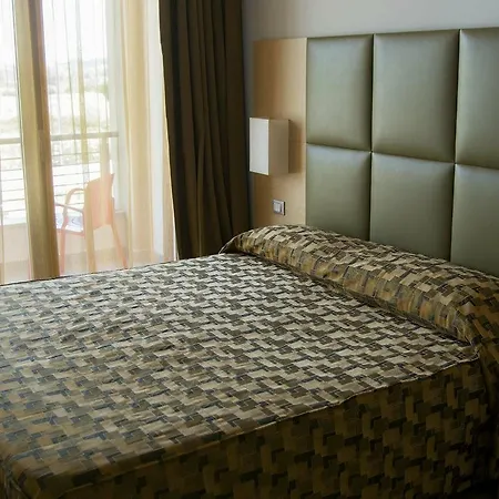 Castelmartini Wellness & Business 3*