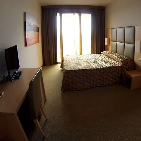Castelmartini Wellness & Business Szálloda
