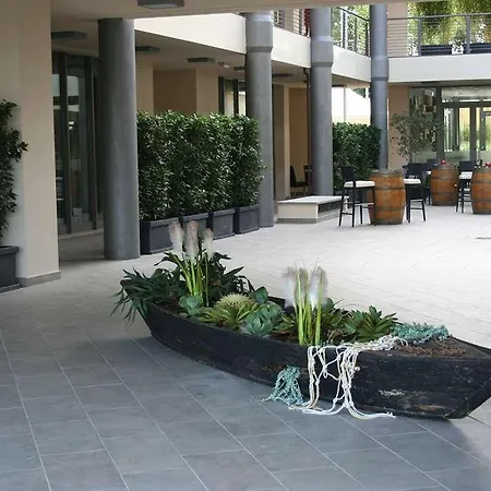 Castelmartini Wellness & Business 3*